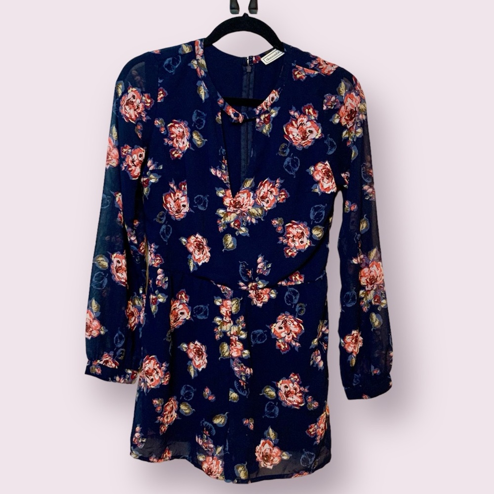 Abercrombie & Fitch Long Sleeve Shorts Romper Blue Floral Keyhole Front Size 2